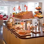 Hotel Ibis Centre 3*