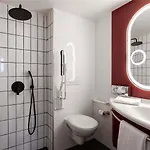 Ibis Centre 3*