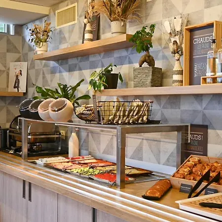 Hotel Ibis Centre 3*