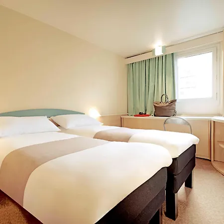 Ξενοδοχείο Ibis Centre 3*