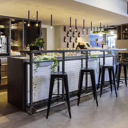 Hotel Ibis Centre 3*