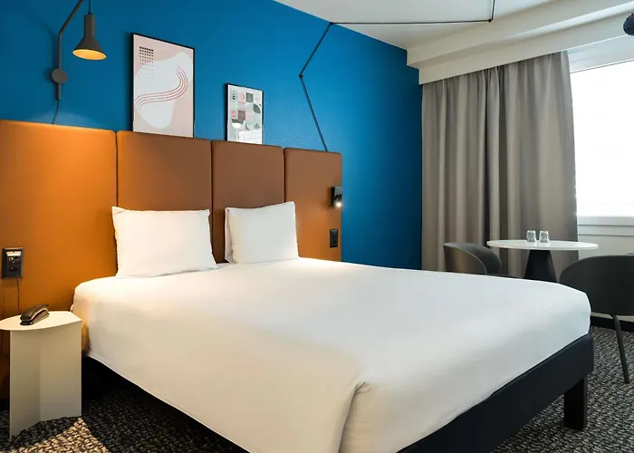 洛桑中心宜必思酒店 酒店 3*