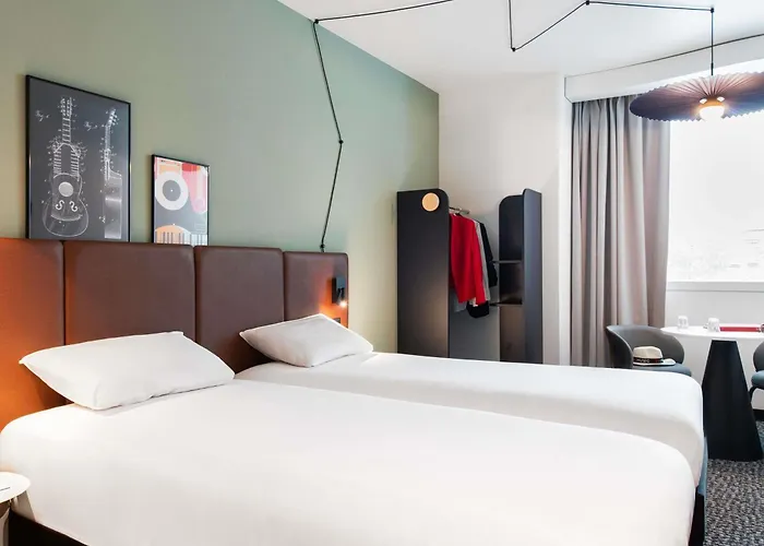 洛桑中心宜必思酒店