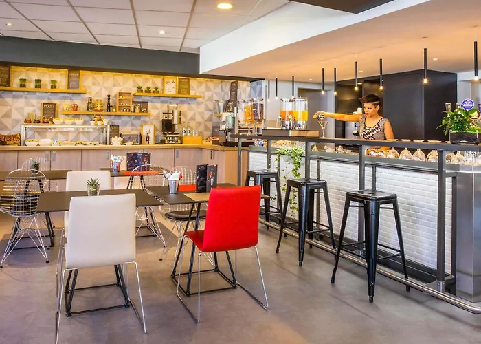 洛桑中心宜必思酒店 酒店