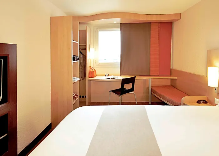 酒店 洛桑中心宜必思酒店 3*