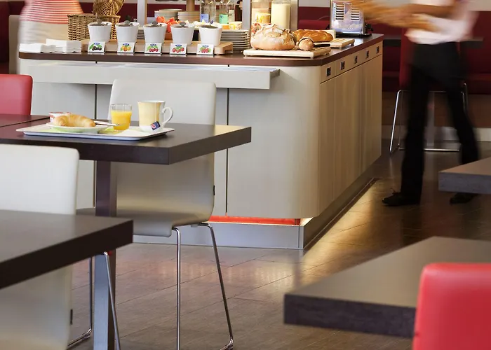 洛桑中心宜必思酒店 酒店