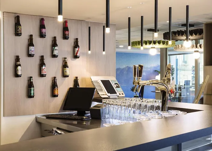 洛桑中心宜必思酒店 酒店 洛桑