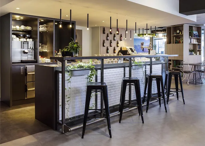 Ibis Centre Hotel 3*